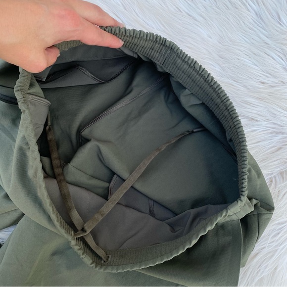 Lululemon green pants medium - Picture 5 of 5